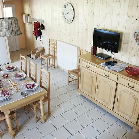 Estives D'arrens Holiday home *